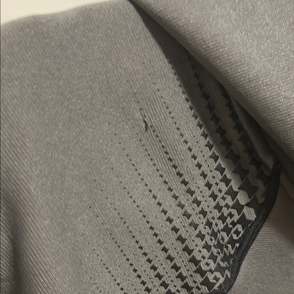 Under Armour Gray Hoodie - Picture 4 of 9